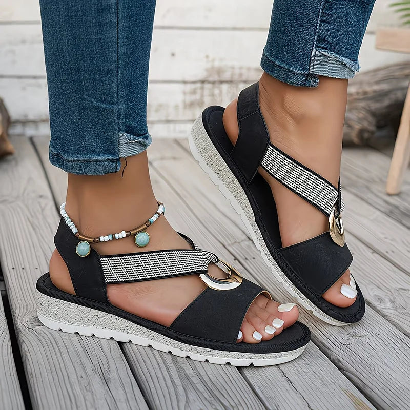 Angel | Flat sandals with metal buckle