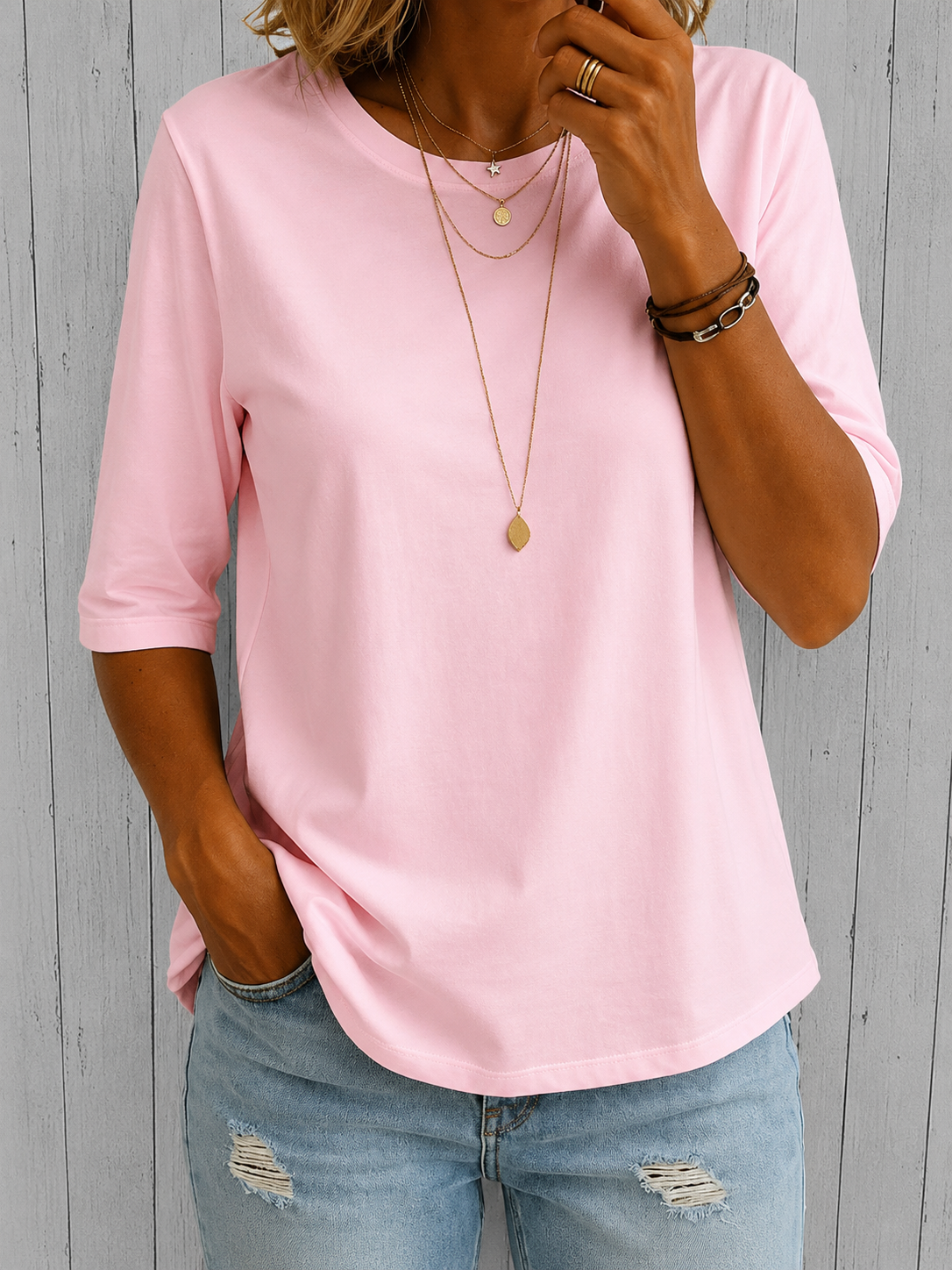 Calvera Comfort Coverage Tee